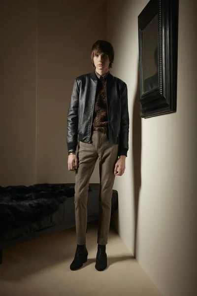Look 46